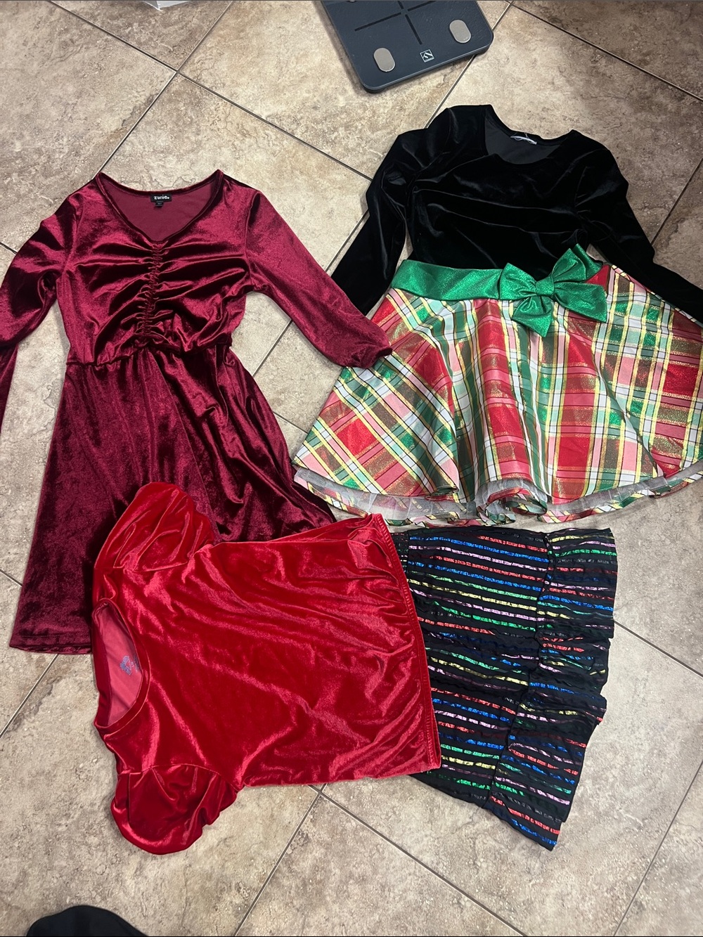 Girls Christmas dress lot,Velvet Ruched Burgundy Party Dress - Brand Unspecified